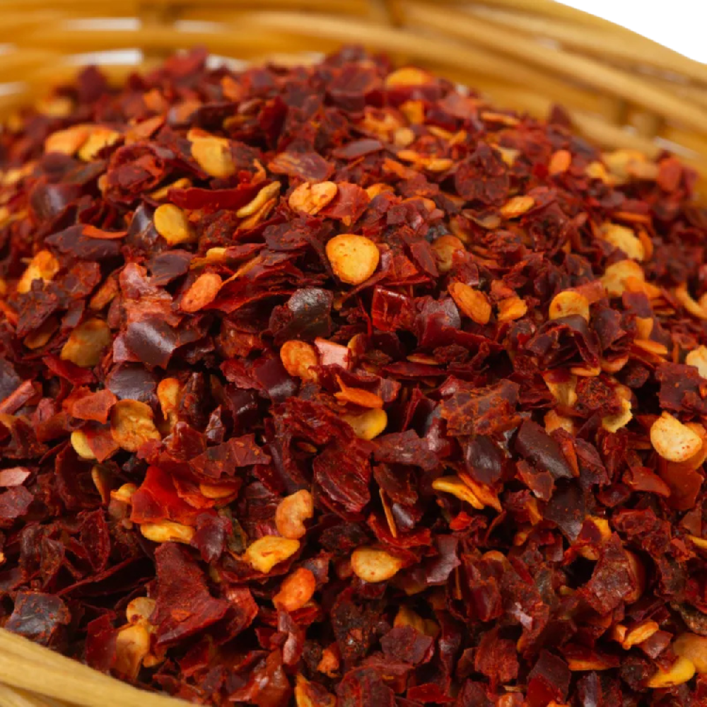 paprika flakes with seeds